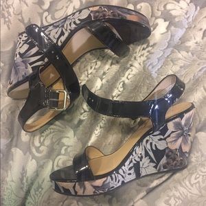 Floral Print Wedge heels